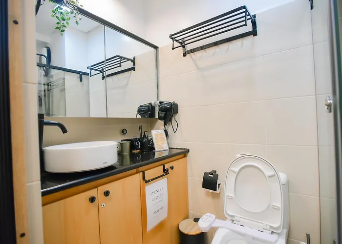 Brand New Hotel-inspired Fern At Grass Residencest5