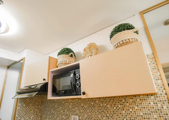 Brand New Hotel-inspired Fern At Grass Residencest5 *