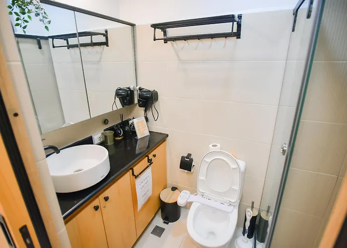 Brand New Hotel-inspired Fern At Grass Residencest5 *